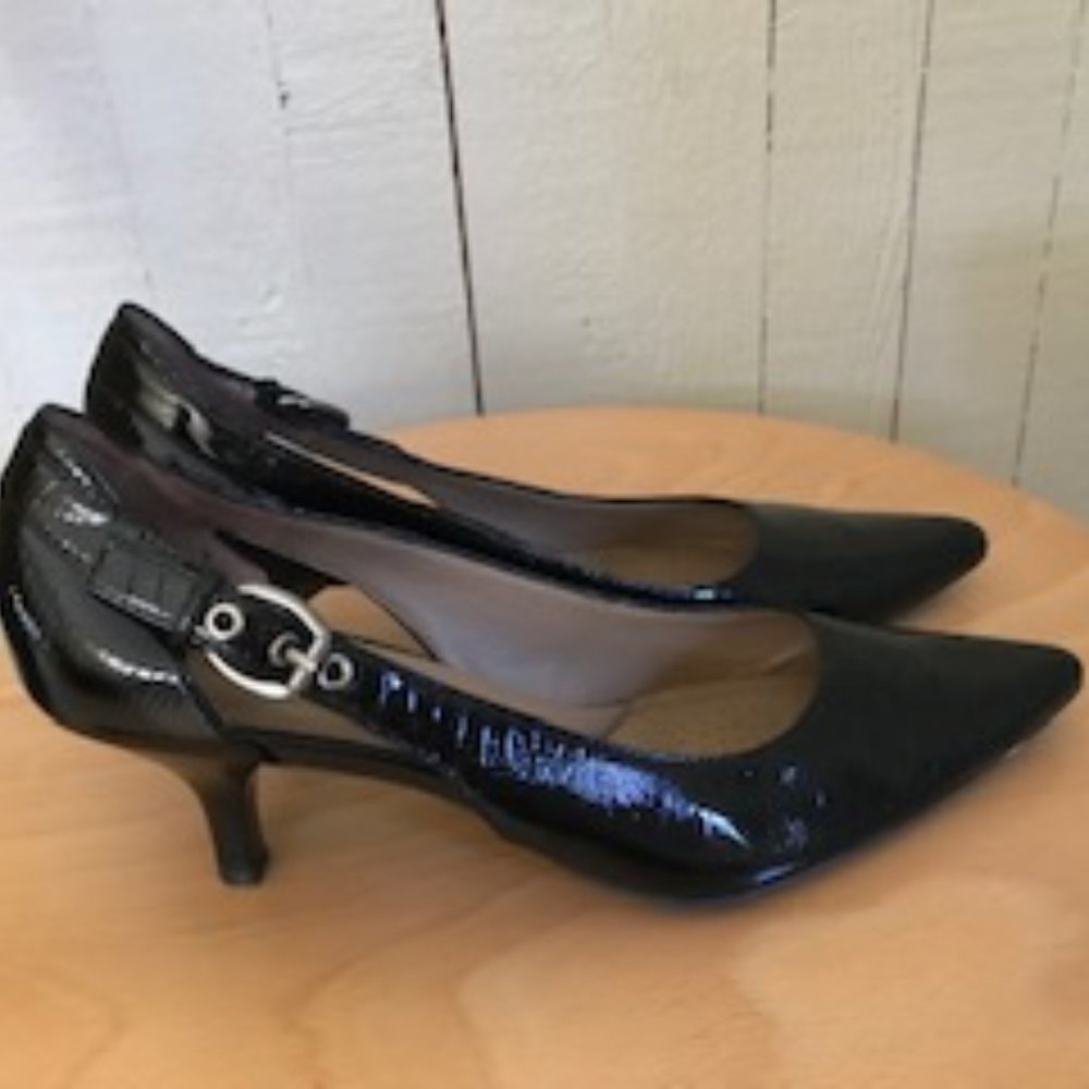 CIRCA Joan & David Luxe Black Patent Leather